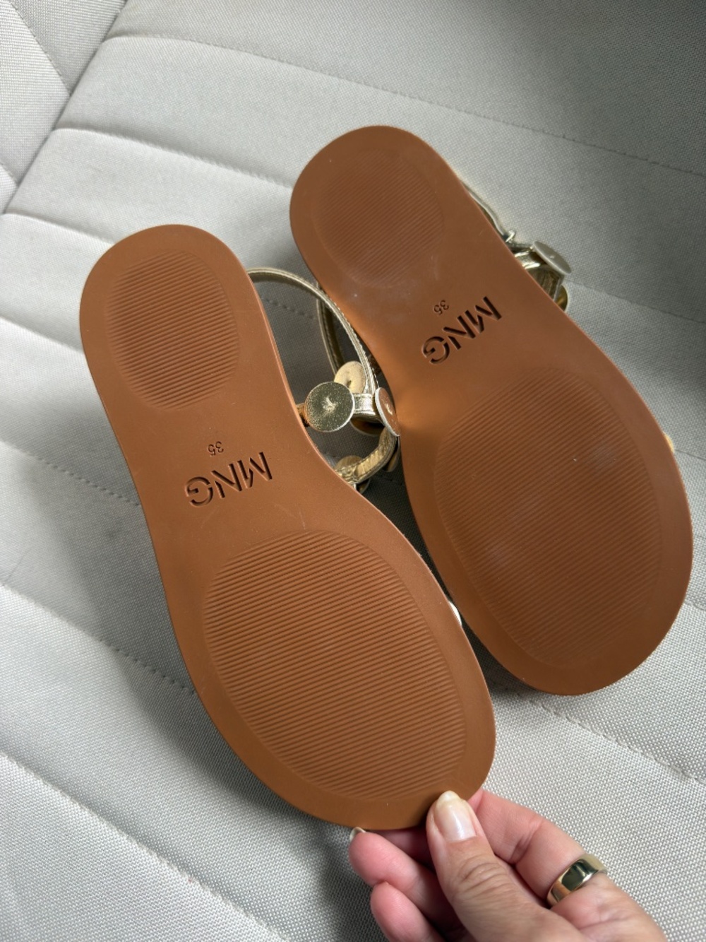*NEW* MANGO Girls METALLIC STRAPS SANDALS size 35 (3.5) - Picture 3 of 3